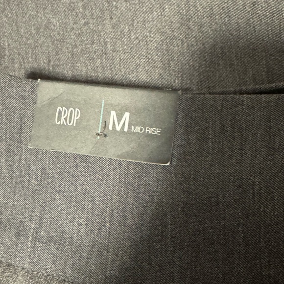 NWT Women’s size medium Gray Ankle work dress Pants mid rise cropped Maurice’s - Picture 4 of 8